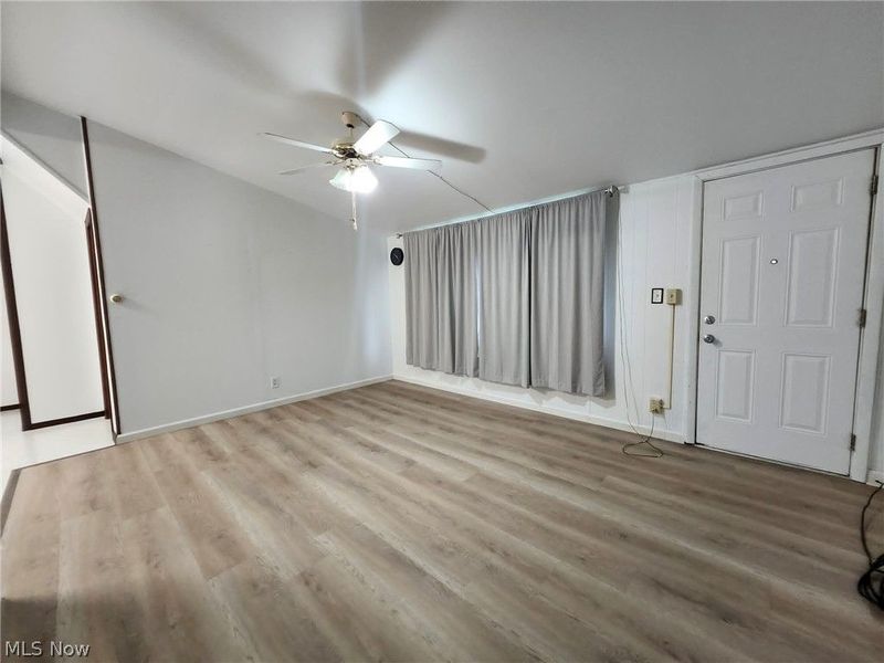 536 Oak Circle SW, Warren, OH 44485 Photo 7
