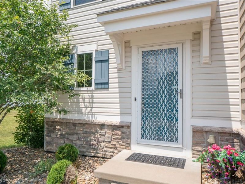 7185 Gauntlet Street SW, Massillon, OH 44646 Photo 5