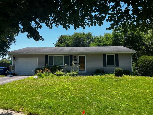 542 S 14th Street , St. Charles, IL 60174