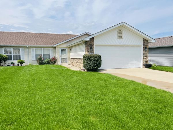7670 Jackson Street , Merrillville, IN 46410