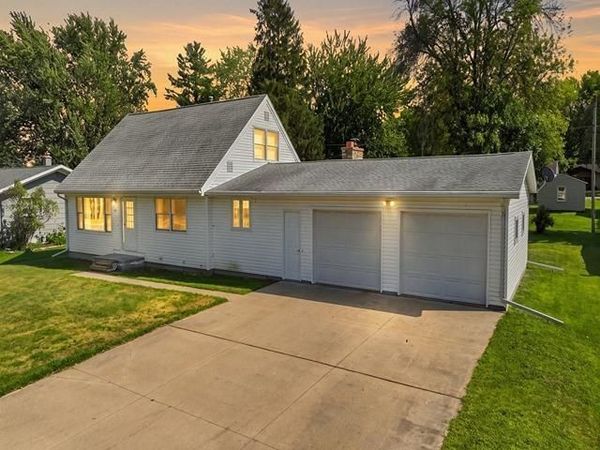 408 E GRANT STREET, Marshfield, WI 54449