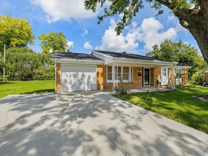 403 Swank Court , Englewood, OH 45322 Photo 2