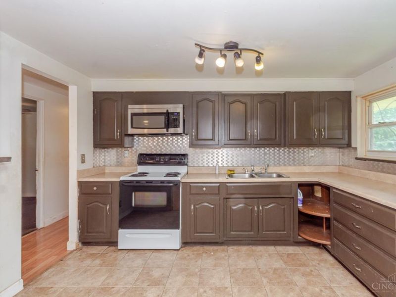 626 Upland Drive, West Carrollton, OH 45449 Photo 17
