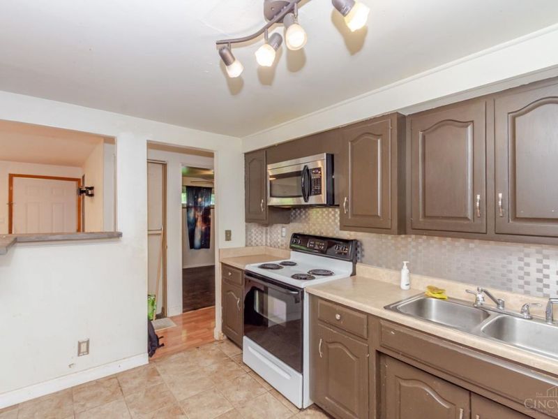 626 Upland Drive, West Carrollton, OH 45449 Photo 18
