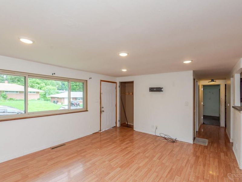 626 Upland Drive, West Carrollton, OH 45449 Photo 5