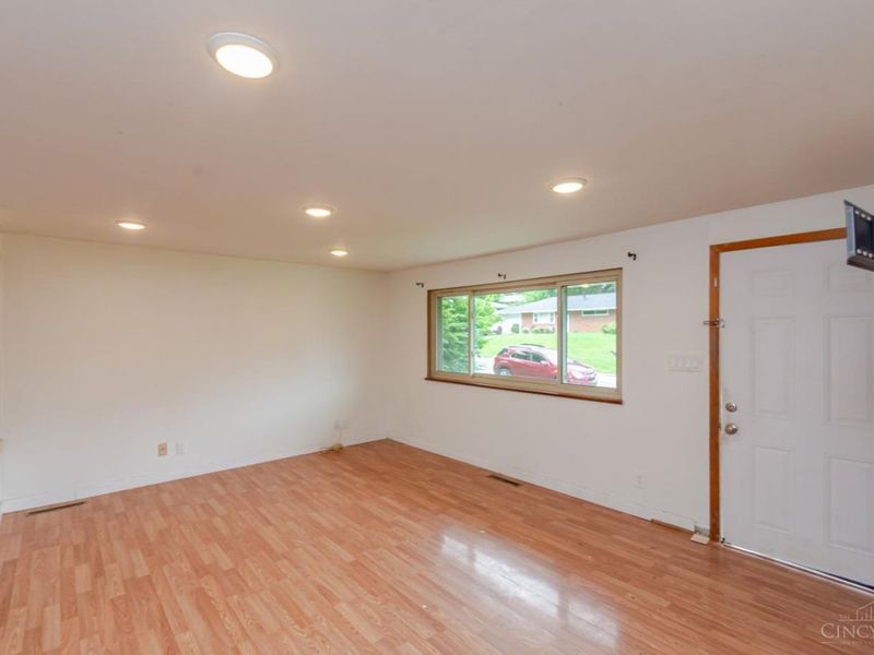 626 Upland Drive, West Carrollton, OH 45449 Photo 6