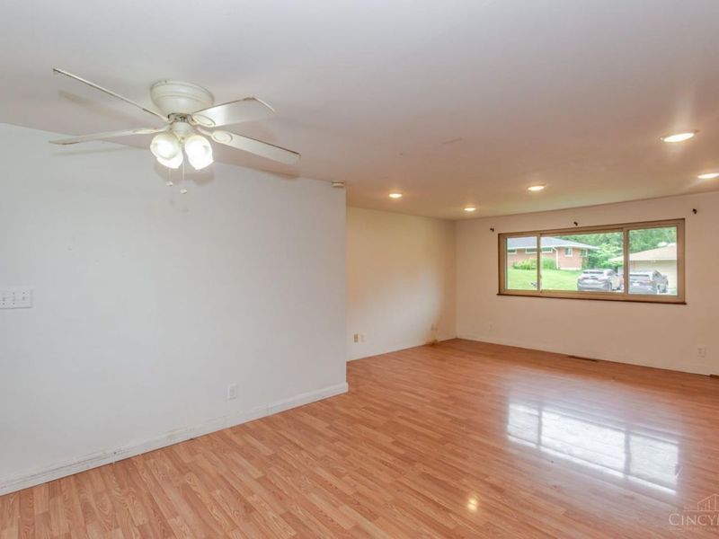 626 Upland Drive, West Carrollton, OH 45449 Photo 8