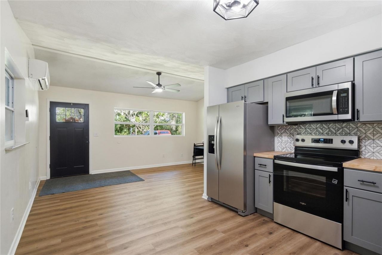 19791 SE 110th Court , Inglis, FL 34449 Photo