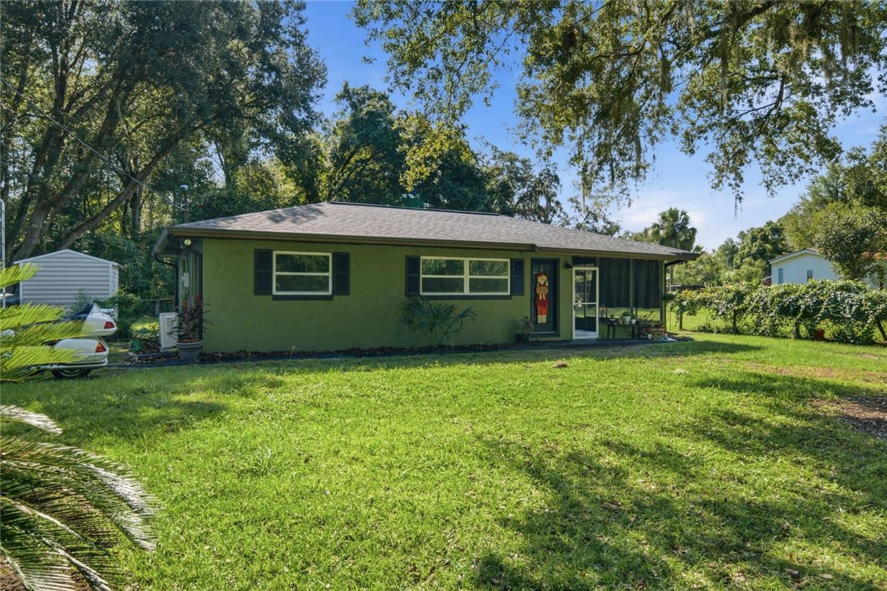 19791 SE 110th Court , Inglis, FL 34449 Photo