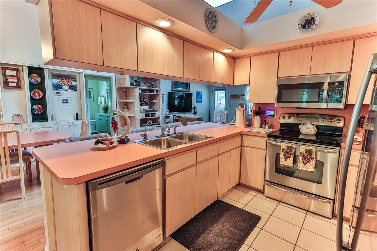 11071 W Thoreau Place , Crystal River, FL 34428 Photo