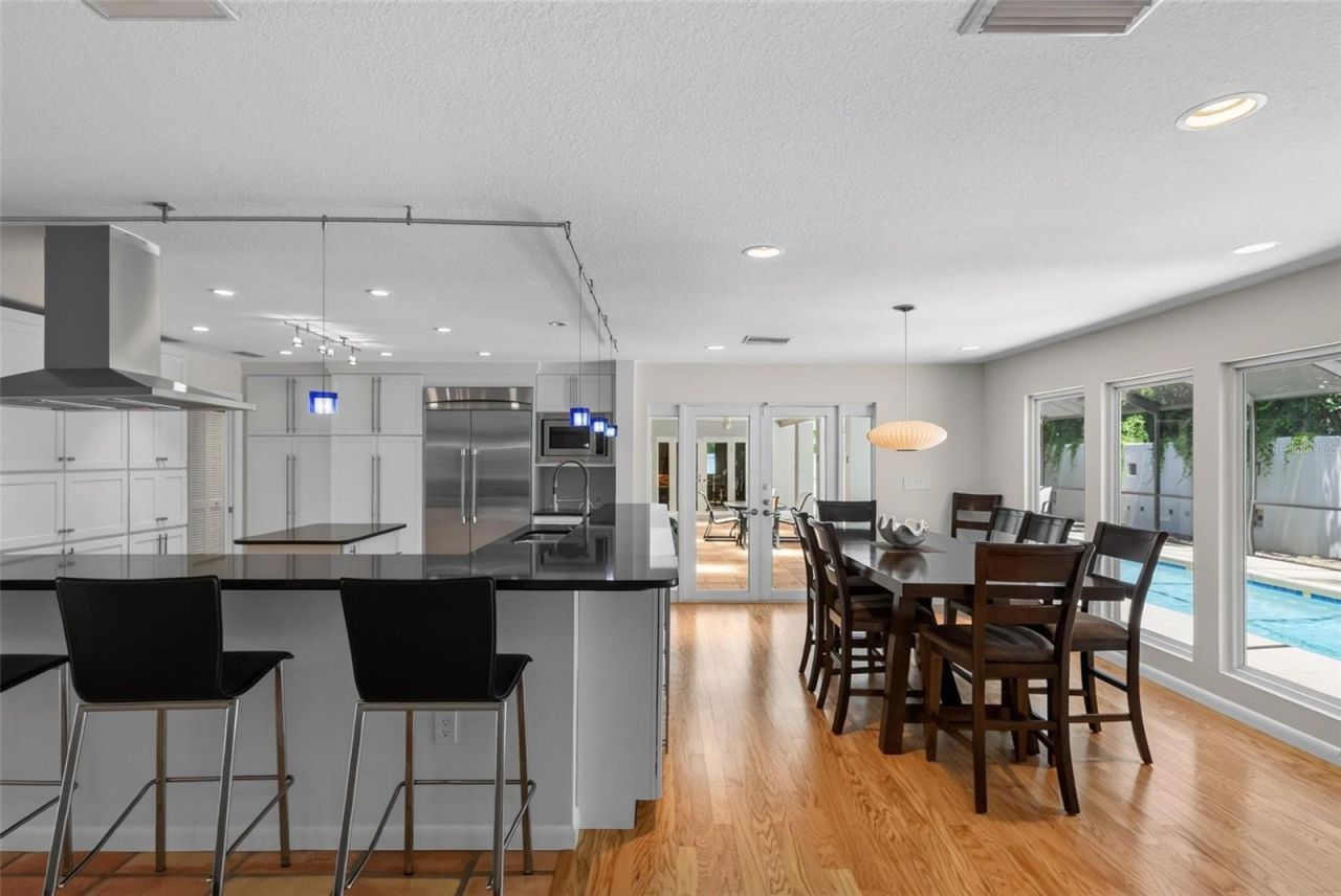 2631 Puritan Terrace, Sarasota, FL 34239 Photo