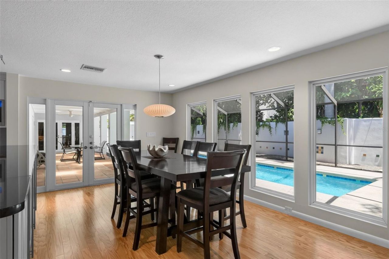2631 Puritan Terrace, Sarasota, FL 34239 Photo