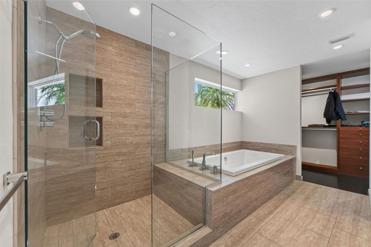 2631 Puritan Terrace, Sarasota, FL 34239 Photo