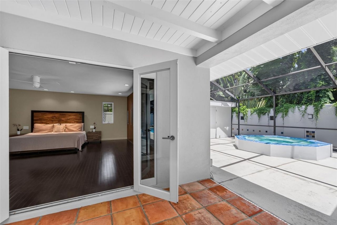 2631 Puritan Terrace, Sarasota, FL 34239 Photo