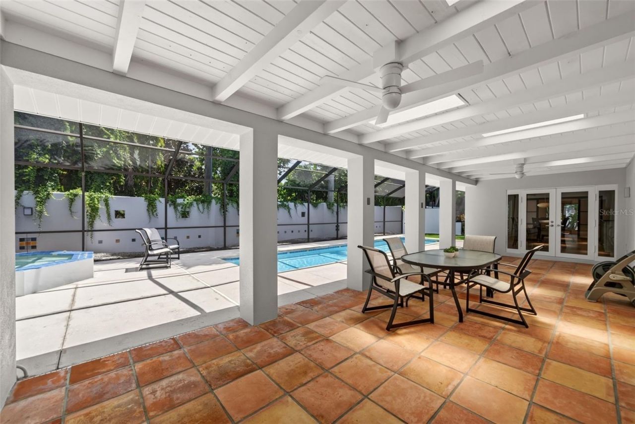 2631 Puritan Terrace, Sarasota, FL 34239 Photo