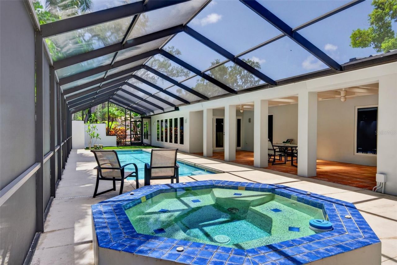 2631 Puritan Terrace, Sarasota, FL 34239 Photo
