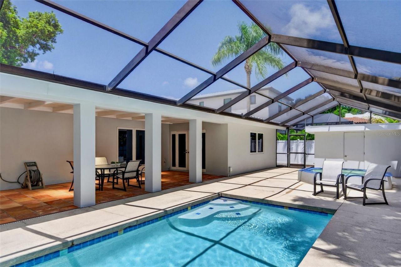 2631 Puritan Terrace, Sarasota, FL 34239 Photo