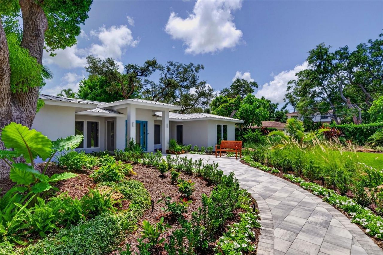 2631 Puritan Terrace, Sarasota, FL 34239 Photo