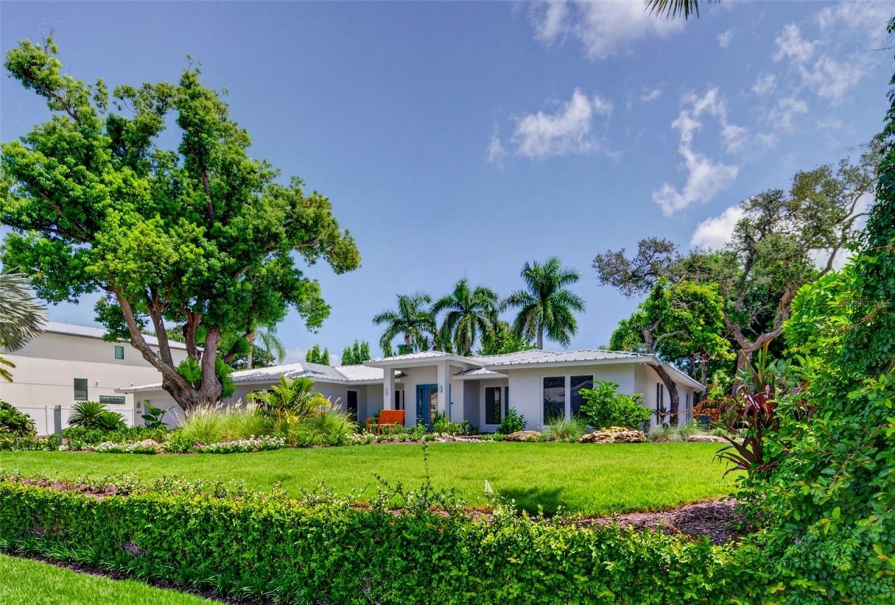 2631 Puritan Terrace, Sarasota, FL 34239 Photo