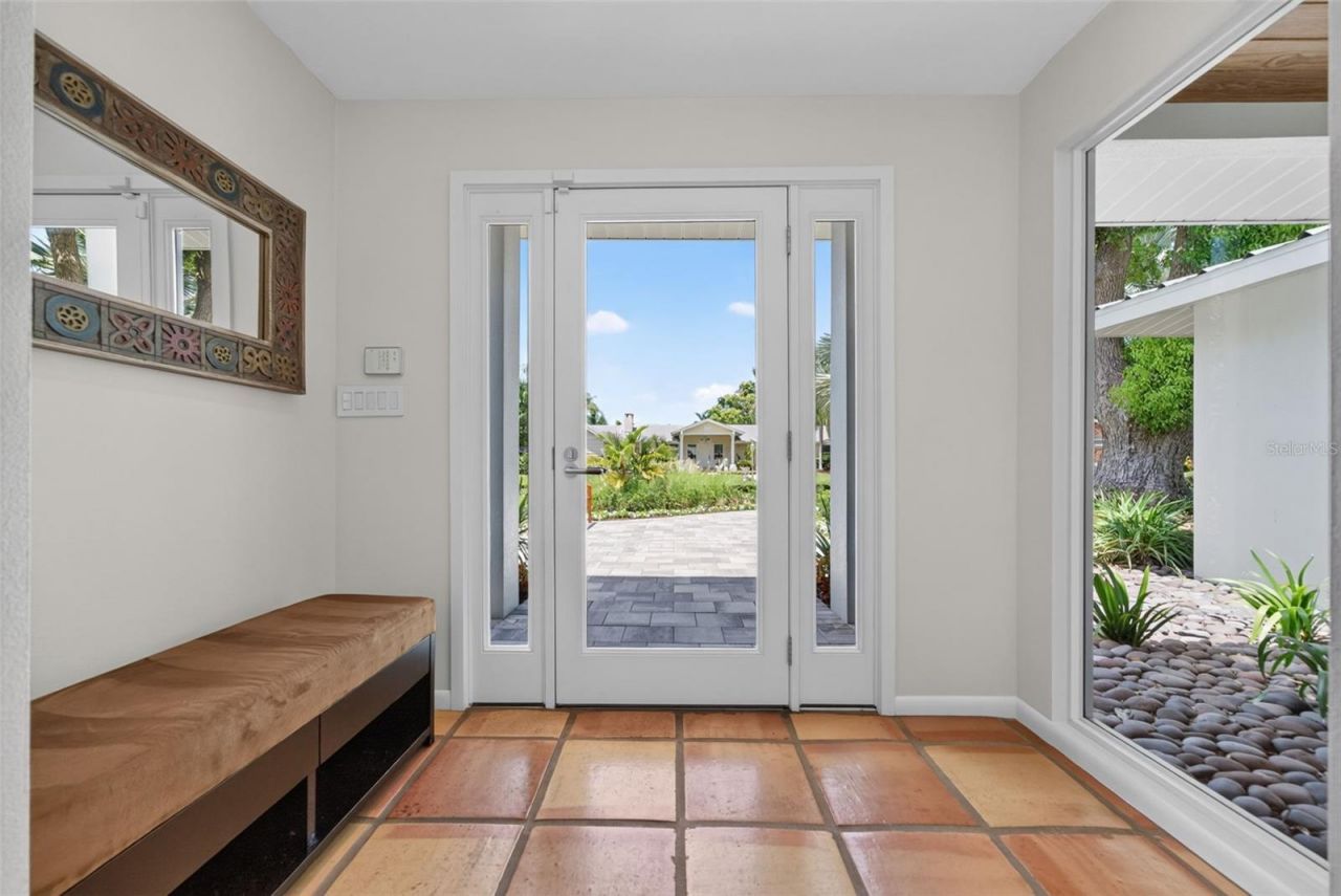 2631 Puritan Terrace, Sarasota, FL 34239 Photo