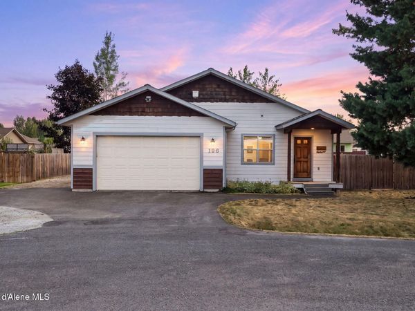 126 Rebeccas Way , Kootenai, ID 83840