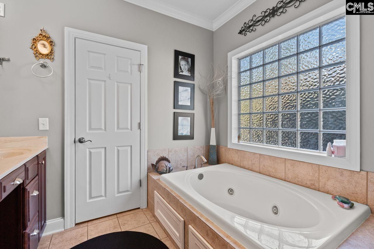 201 Stoney Pointe Drive  Photo 31