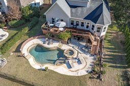 201 Stoney Pointe Drive  photo 4