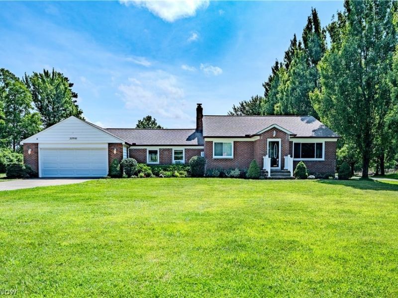 31950 Chardon Road , Willoughby Hills, OH 44094 Photo 3