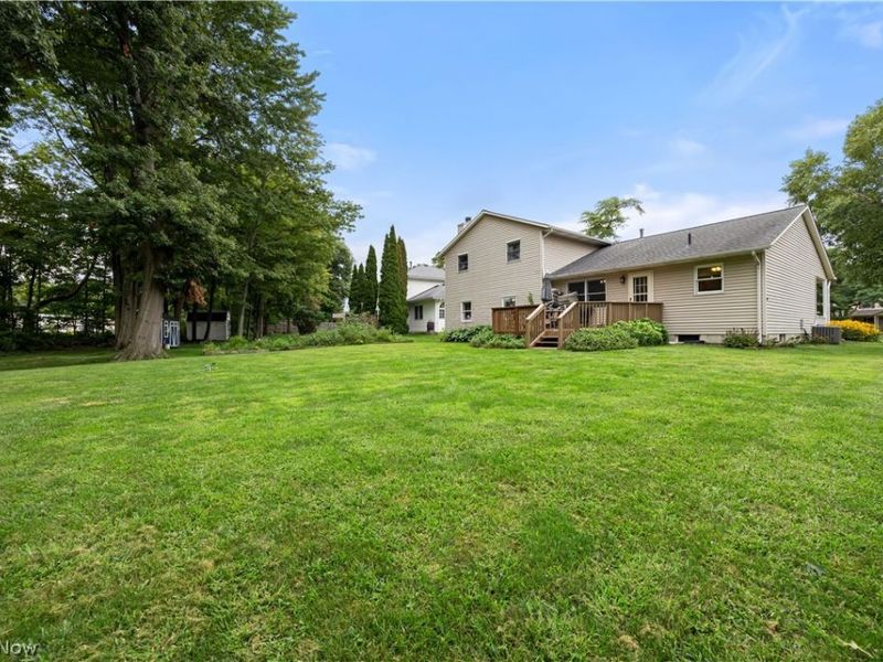 876 Moss Canyon Drive, Amherst, OH 44001 Photo 27