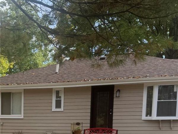 20274 Emery Road , North Randall, OH 44128