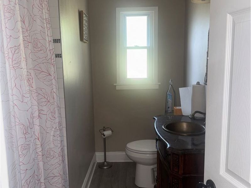 20274 Emery Road, North Randall, OH 44128 Photo 9