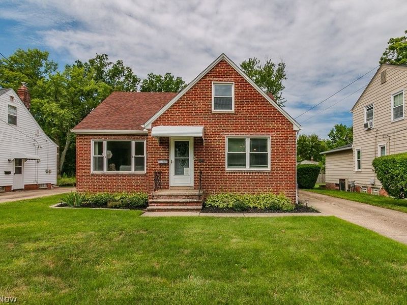 1292 Irene Road, Lyndhurst, OH 44124 Photo 1