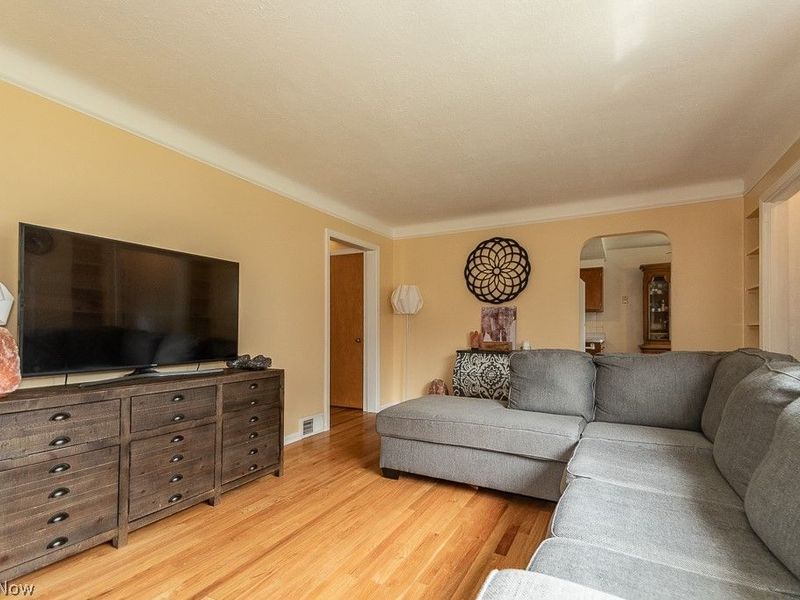 1292 Irene Road, Lyndhurst, OH 44124 Photo 4