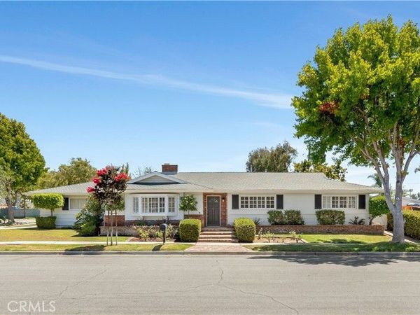 1644 Aliso Avenue, Costa Mesa, CA 92627