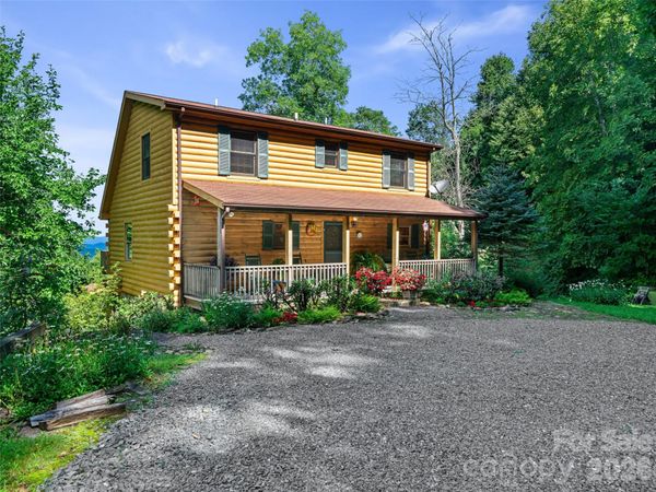 185 Blue Bird Lane, Spruce Pine, NC 28777