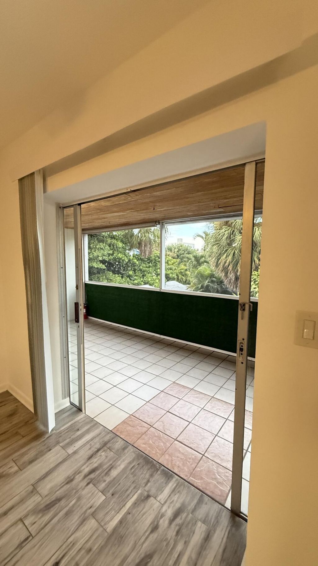 231 Bamboo Road, Unit 4, Palm Beach Shores, FL 33404 Photo