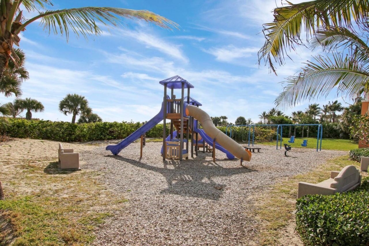 231 Bamboo Road, Unit 4, Palm Beach Shores, FL 33404 Photo