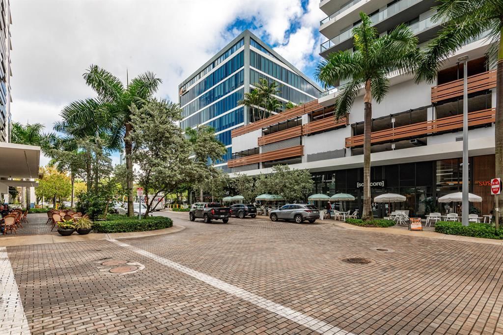 2960 NE 207th Street, Unit 710, Aventura, FL 33180 Photo