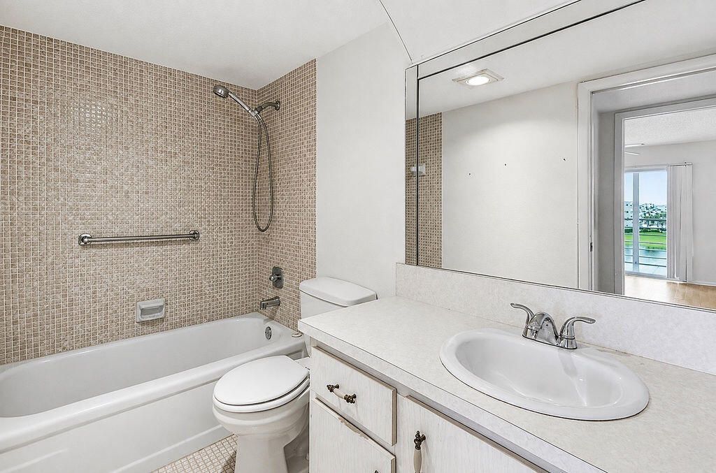 3026 Rexford B, Boca Raton, FL 33434 Photo