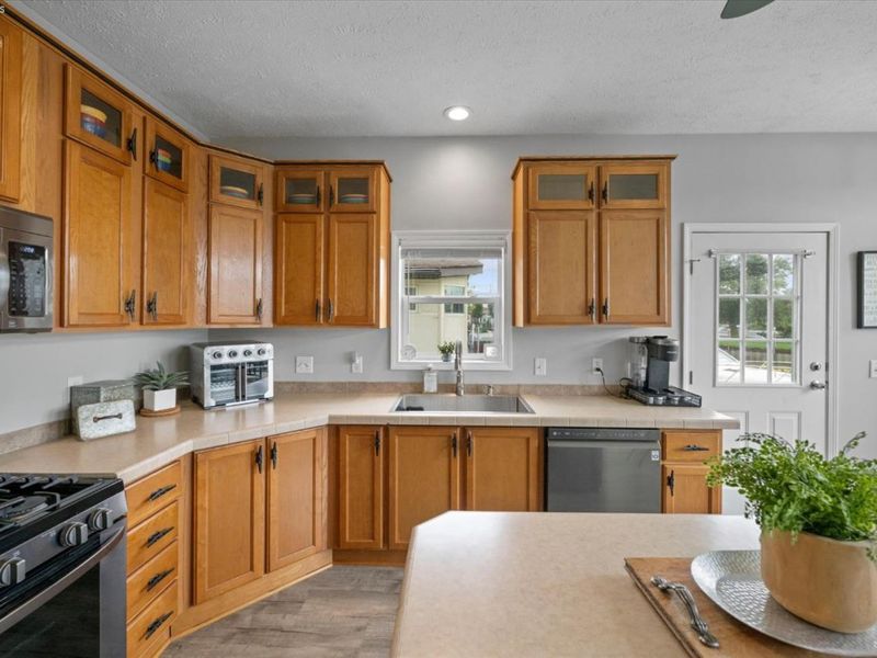 4804 Johnson Avenue, Port Clinton, OH 43452 Photo 12
