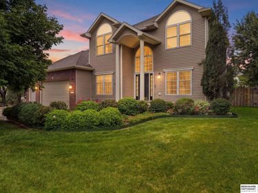 8333 Katrina Lane, Lincoln, NE 68512