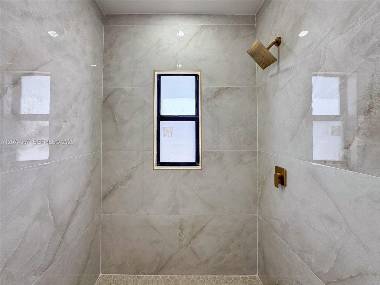 1300 NW 42nd St , Miami, FL 33142 Photo