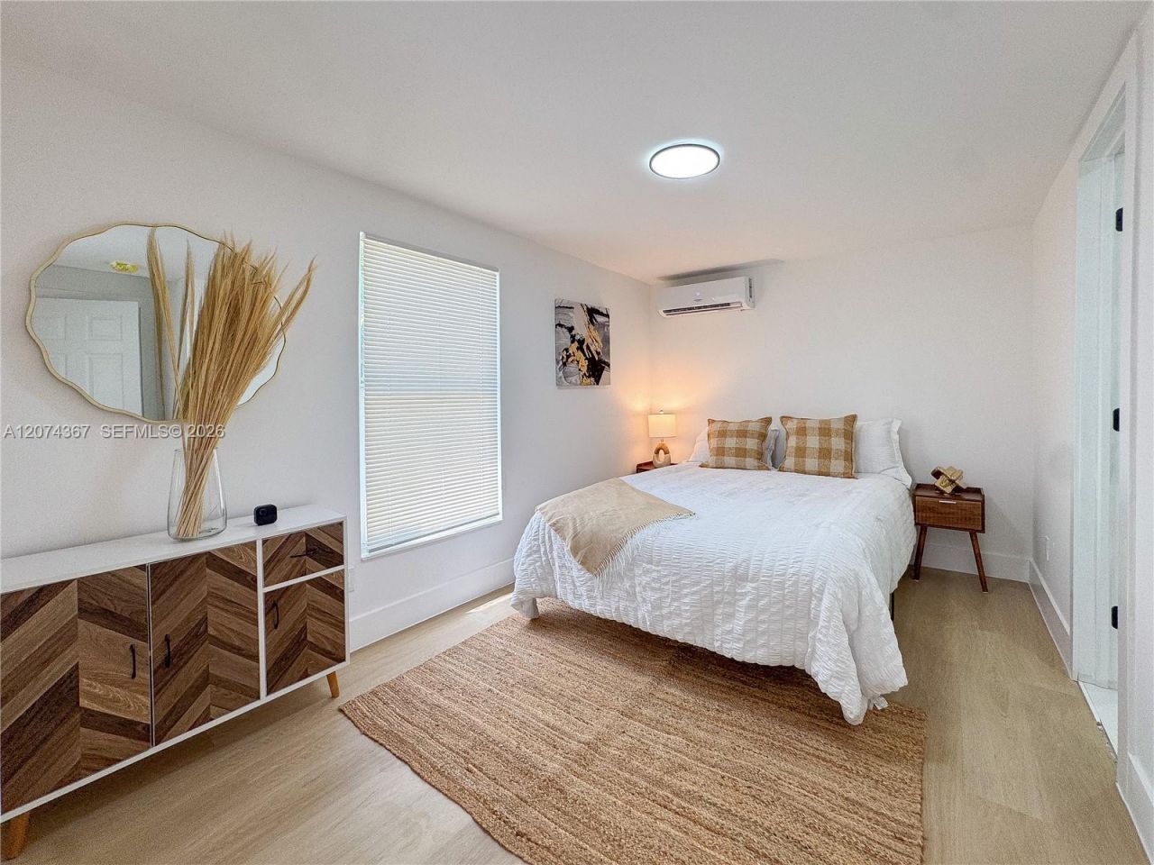1300 NW 42nd St , Miami, FL 33142 Photo