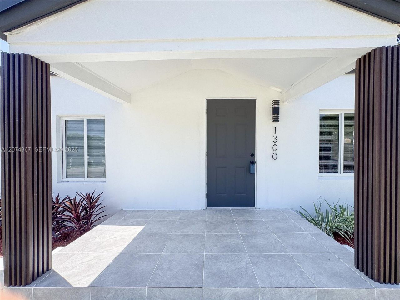 1300 NW 42nd St , Miami, FL 33142 Photo