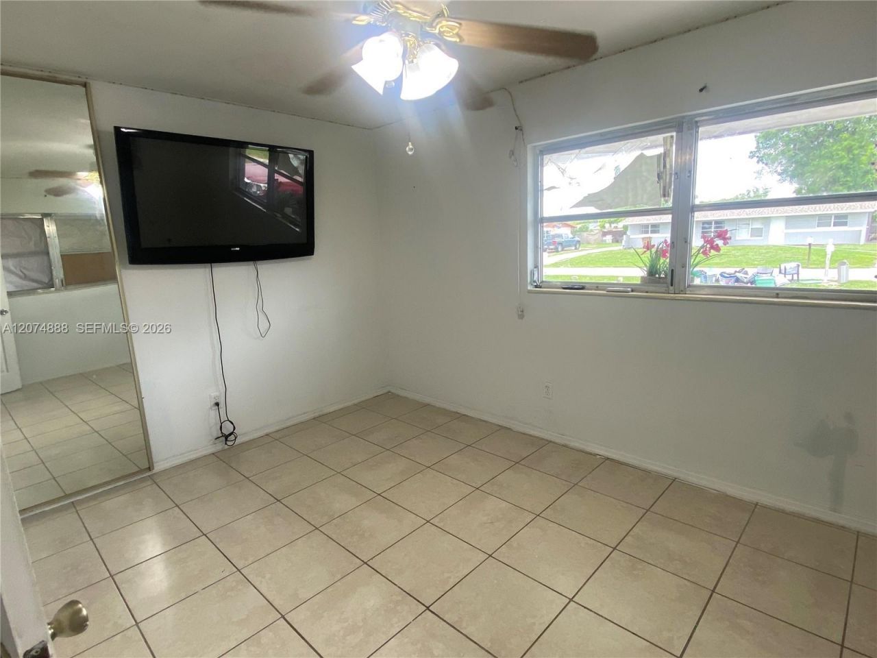 1111 N Vineyard St , Unit -, Lehigh Acres, FL 33936 Photo