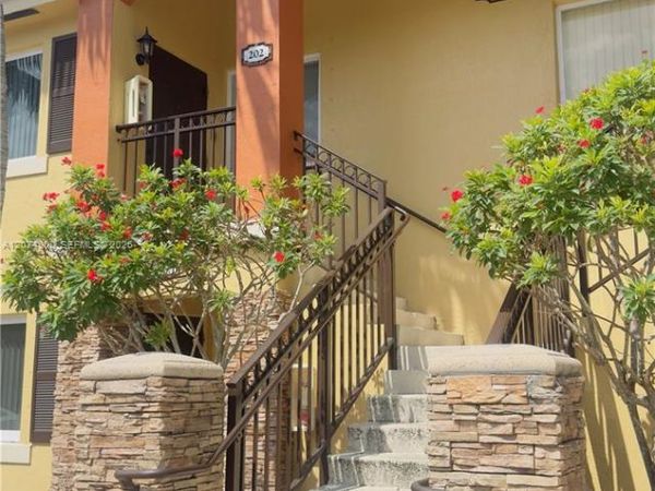 990 NE 33rd Ter , Unit 202, Homestead, FL 33033