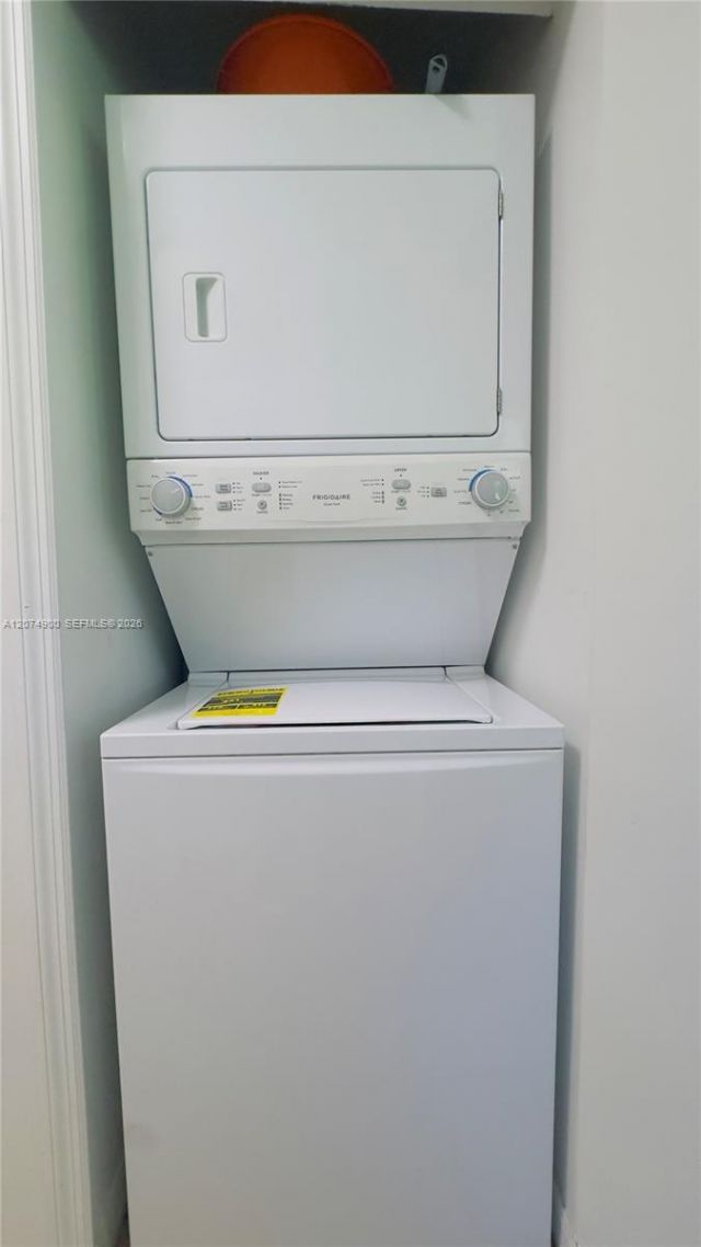 990 NE 33rd Ter, Unit 202, Homestead, FL 33033 Photo