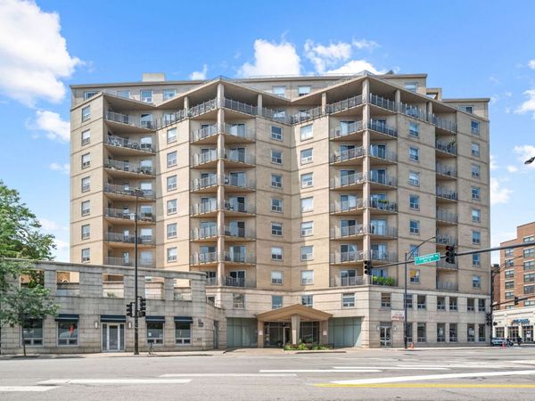 4350 N Broadway Street, Unit 1002, Chicago, IL 60613