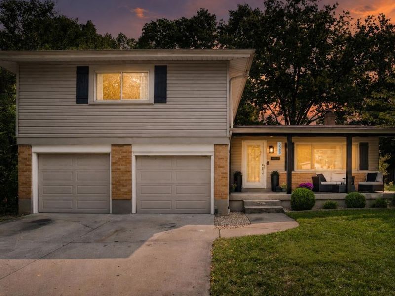 3588 Janlin Court, Cincinnati, OH 45211 Photo 2