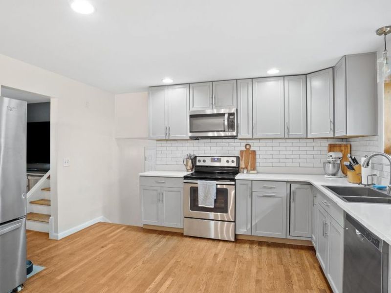 3588 Janlin Court, Cincinnati, OH 45211 Photo 9